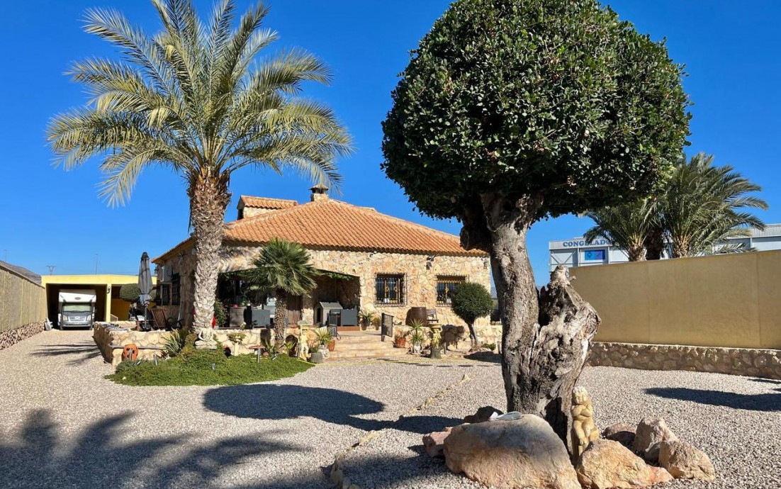 Herverkoop - country house - Fortuna