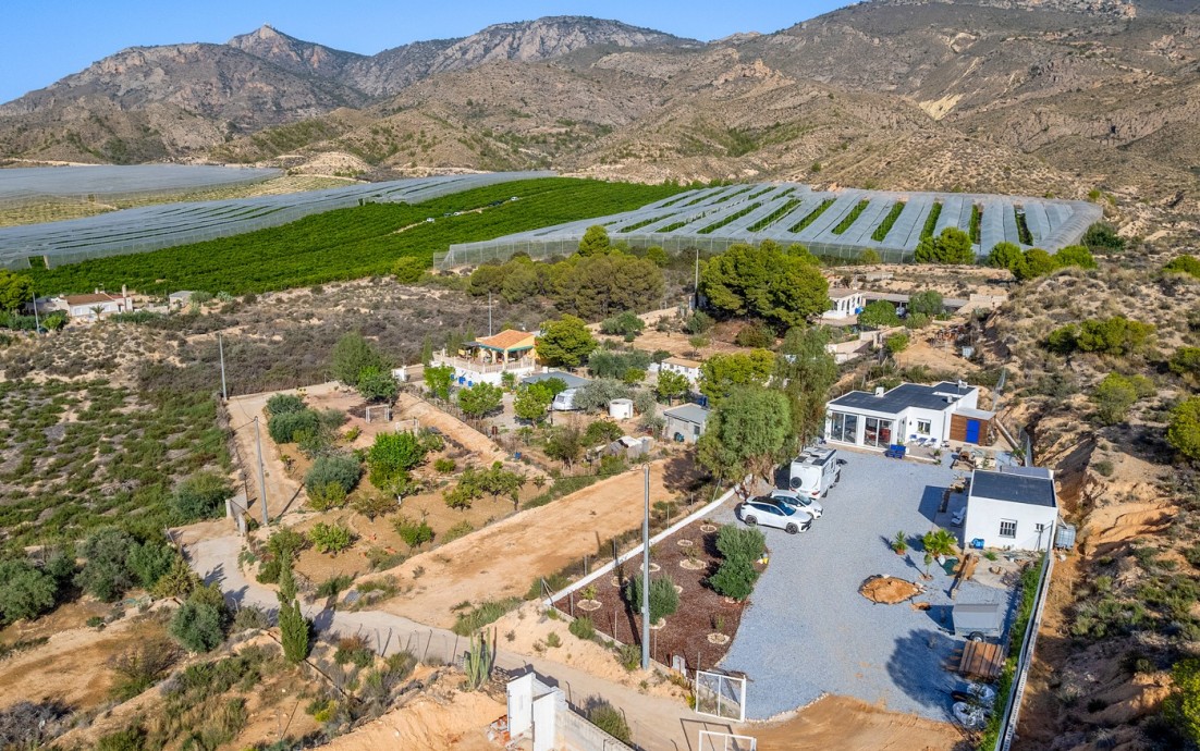 Resale - 5. Finca / Country Property - Crevillente