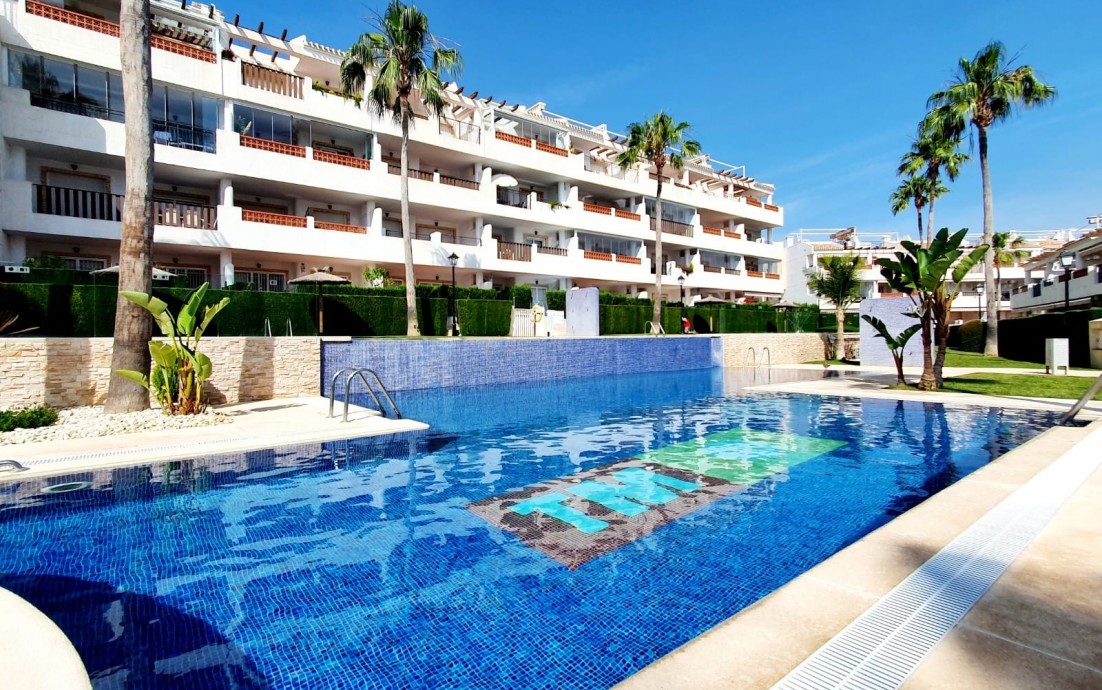 Resale - Apartment / flat - Orihuela Costa - Villamartín