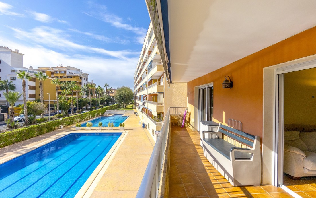 Resale - Apartment - Punta Prima - El Acequión