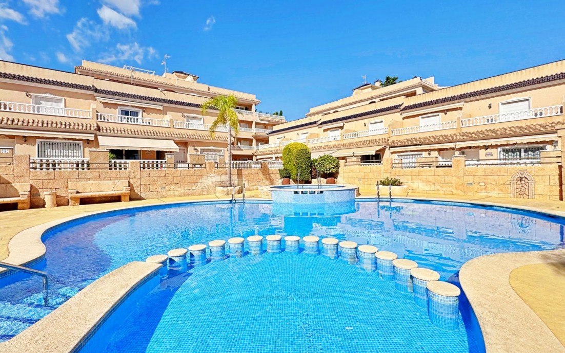 Resale - Townhouse - Orihuela Costa - Villamartín