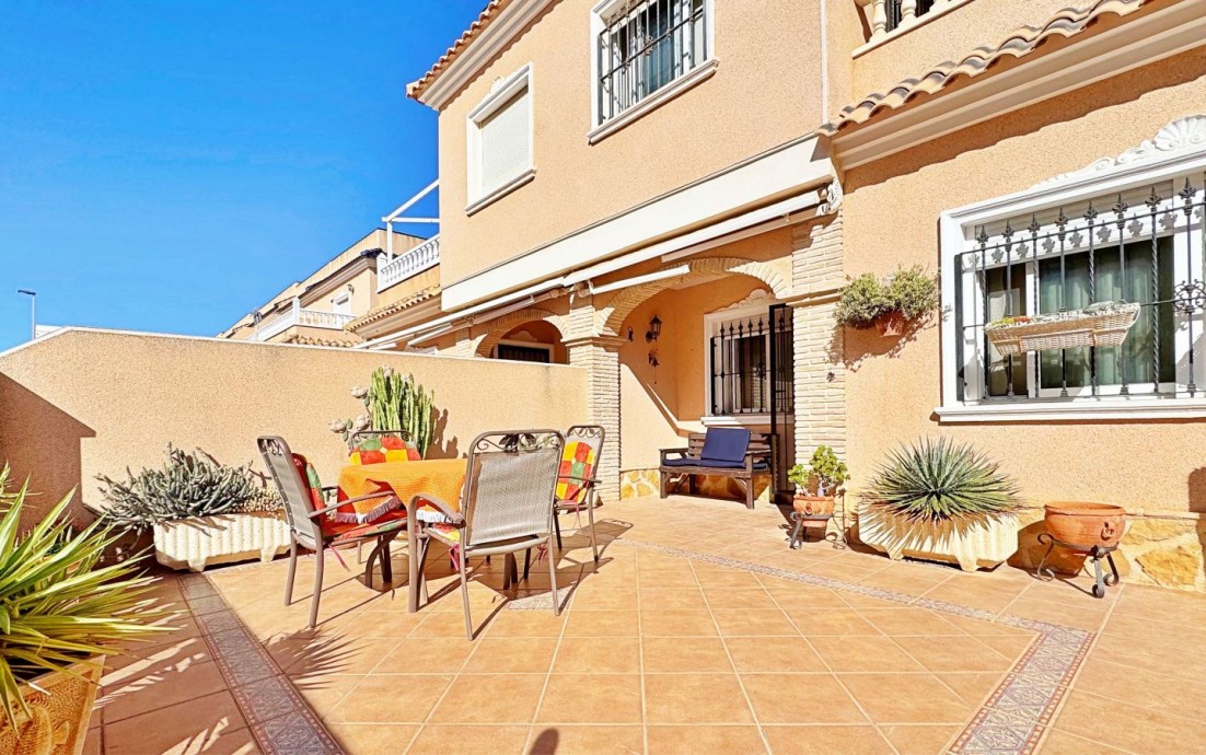 Resale - Townhouse - Orihuela Costa - Villamartín