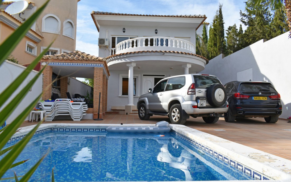 Resale - Villa - Torremendo