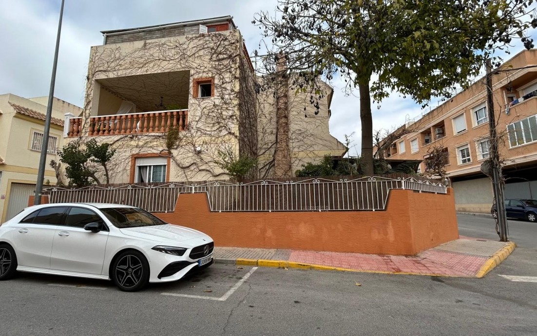 Revente - Detached Villa - Los Montesinos