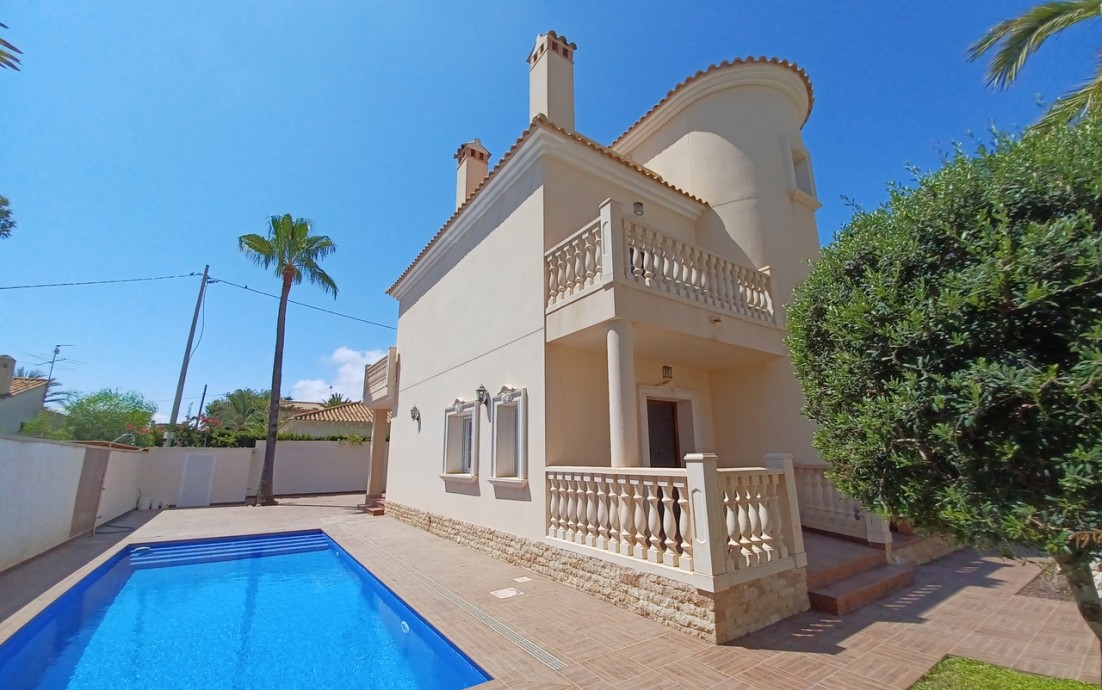 Revente - Villa - Cabo Roig