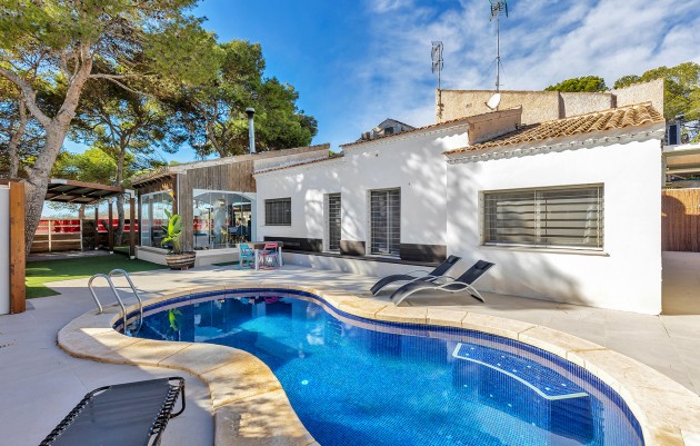 Villa - Herverkoop - Orihuela Costa - Orihuela Costa