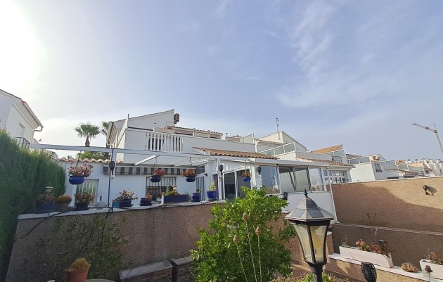 Villa - Herverkoop - Punta Prima - WOW-45809