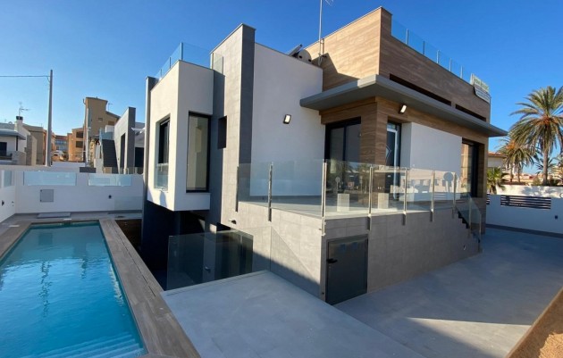 Villa - Nouvelle construction - Torrevieja - WOW-33433