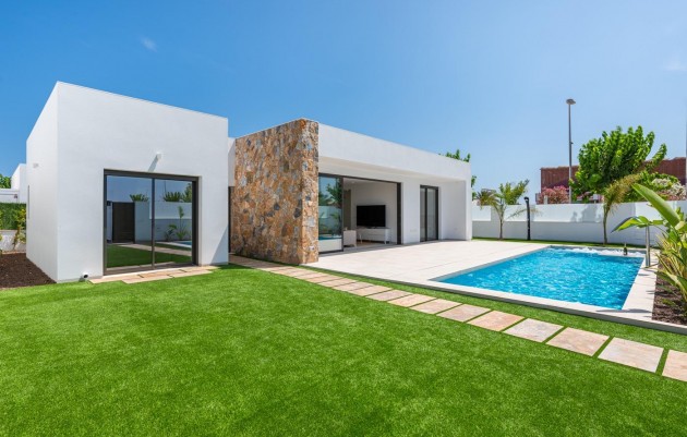 Villa - Nueva construcción  - Los Alcázares - 99636