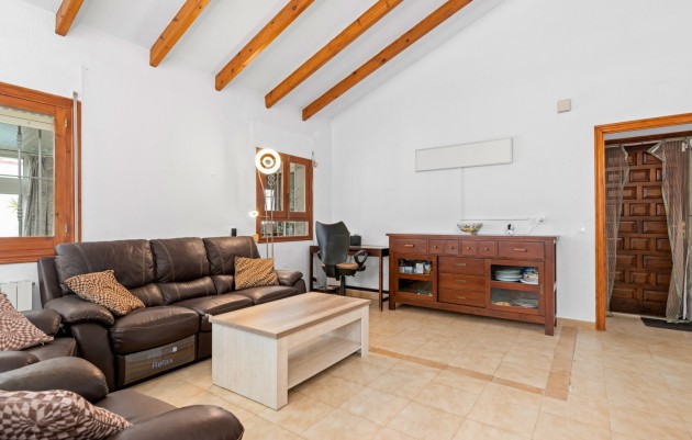 Venta - Villa - San Miguel de Salinas - Ciudad de las Comunicaciones