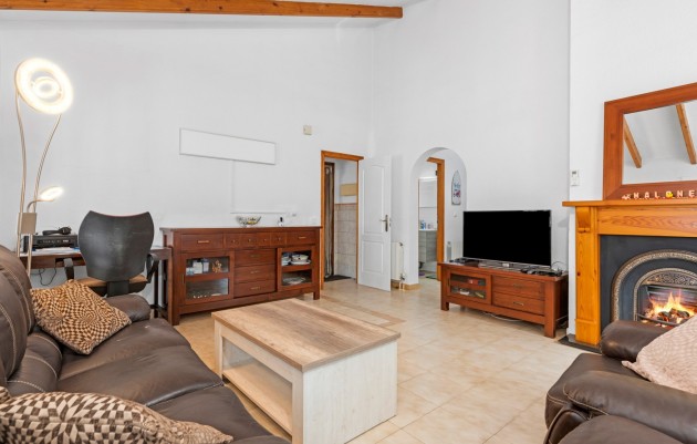 Venta - Villa - San Miguel de Salinas - Ciudad de las Comunicaciones