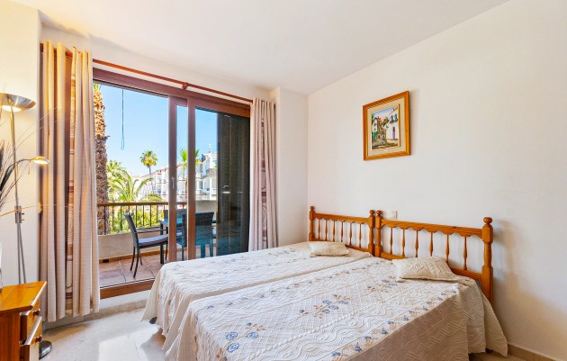 Resale - Apartment - Punta Prima - La Entrada