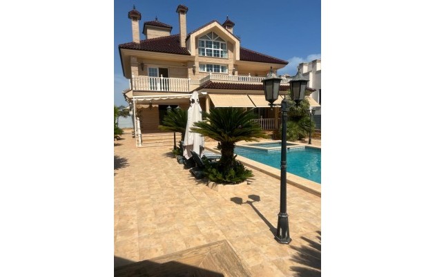 Venta - Villa - Torrevieja - La veleta