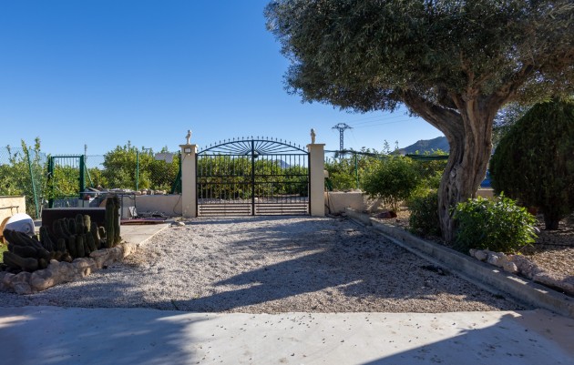 Herverkoop - Finca / Country Property - Orihuela - La Matanza