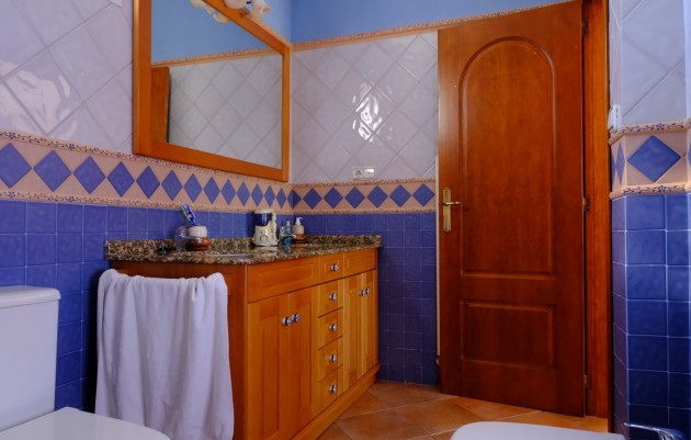 Resale - Finca / Country Property - Orihuela