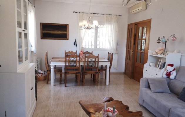 Revente - Villa - Los Montesinos - Los Montesinos - Urb. La Herrada