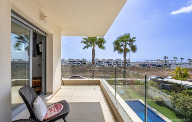 Resale - Villa - Orihuela - Vistabella Golf