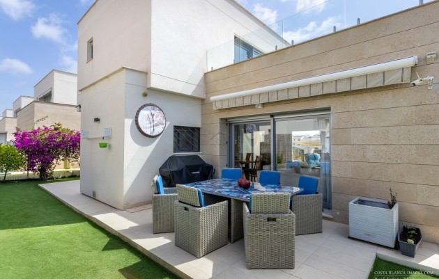 Resale - Villa - Orihuela - Vistabella Golf