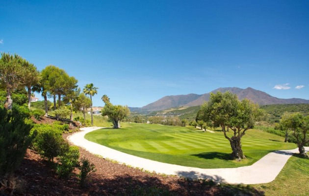 Nueva construcción  - Ático - Estepona - Estepona Golf