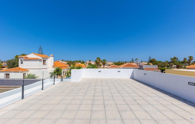 Nueva construcción  - Villa - Torrevieja - Torreta florida