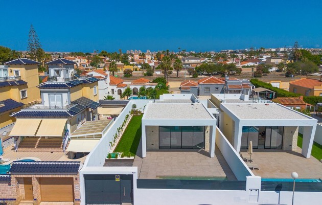 Nueva construcción  - Villa - Torrevieja - Torreta florida