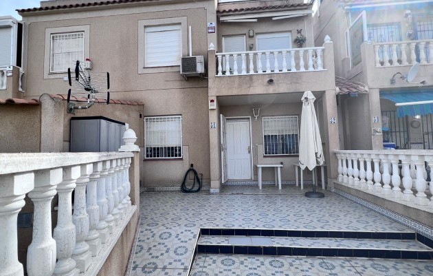 Resale - Apartment - Ground Floor - Torrevieja - El Limonar