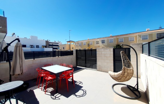 Resale - Townhouse - Orihuela Costa - Villamartín