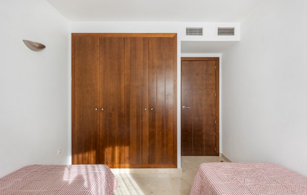 Resale - Apartment - Punta Prima