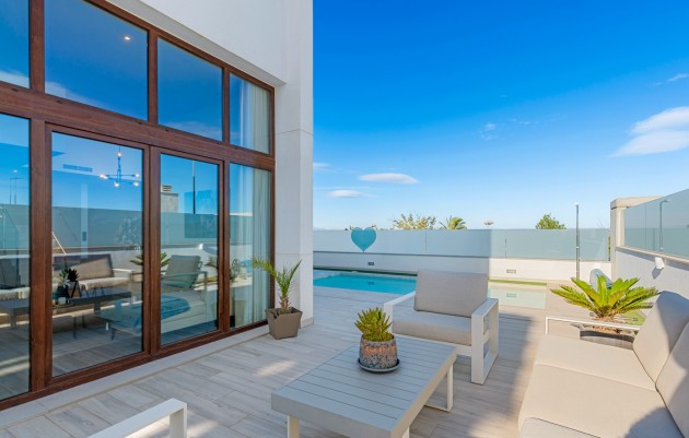 Venta - Villa - Torrevieja - Los Balcones