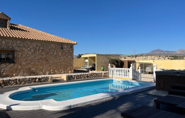 Herverkoop - country house - Fortuna