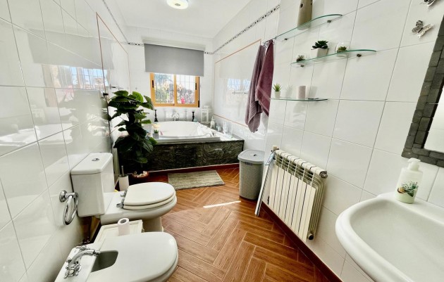 Herverkoop - country house - Fortuna