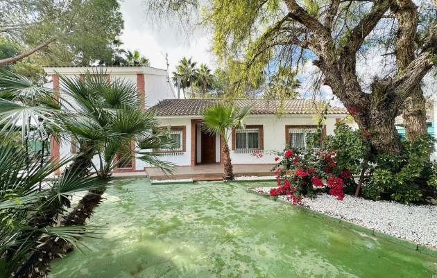 Resale - Villa - Orihuela