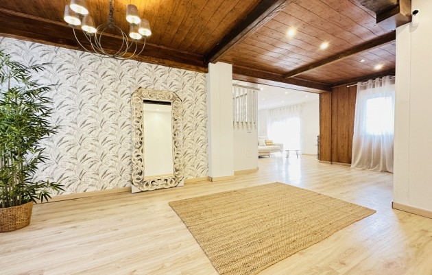 Resale - Villa - Orihuela