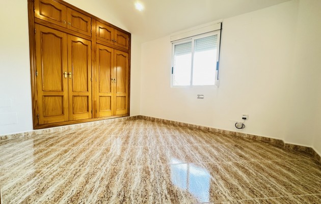Resale - Villa - Orihuela