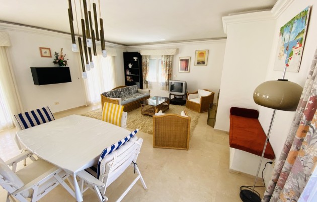 Resale - Villa - La Zenia
