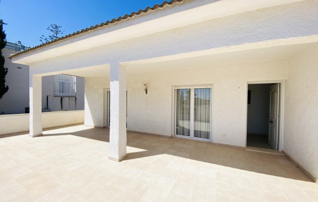 Resale - Villa - La Zenia