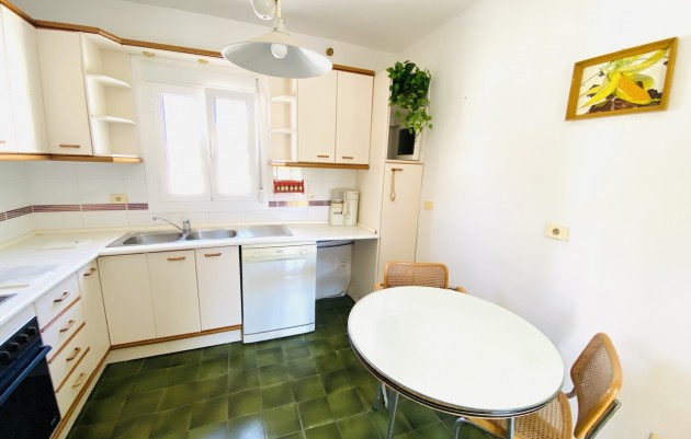 Resale - Villa - La Zenia