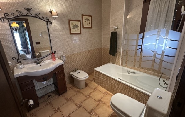 Revente - house - San Miguel de Salinas