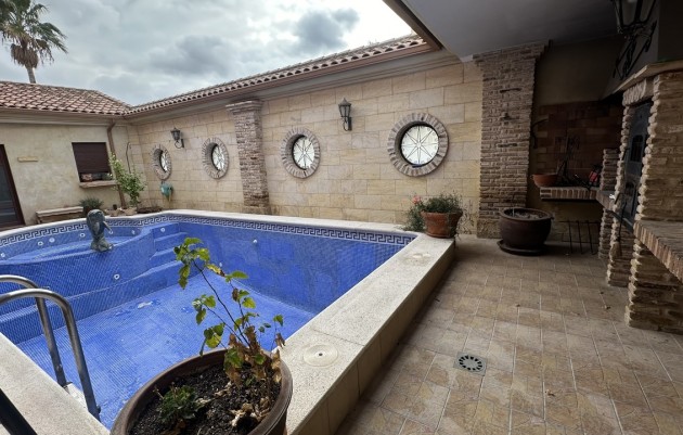 Revente - house - San Miguel de Salinas