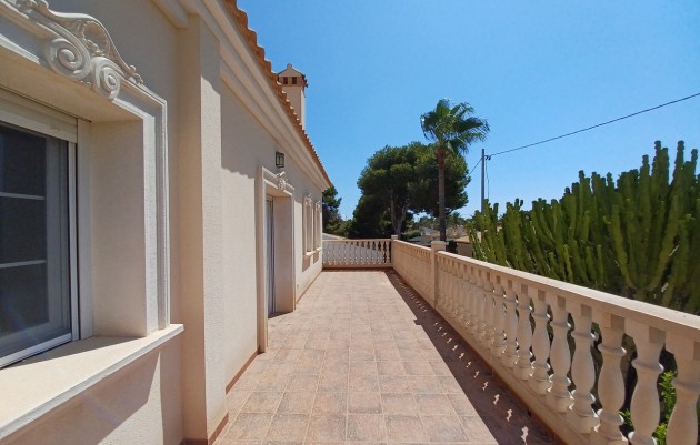 Revente - Villa - Cabo Roig