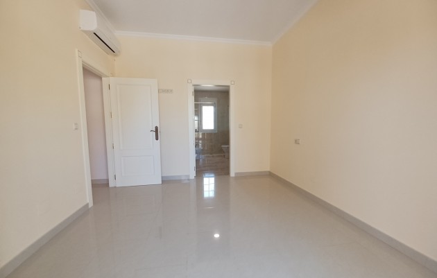 Revente - Villa - Cabo Roig