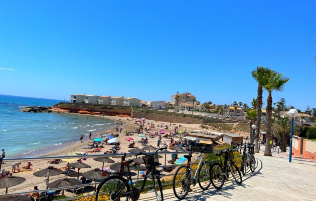 Resale - Villa - Los Dolses