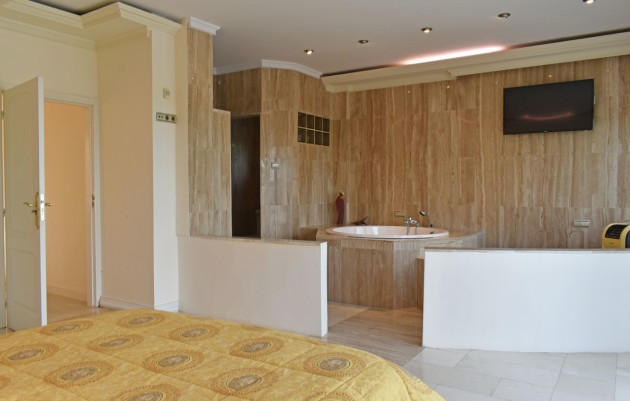 Resale - Villa - Torremendo
