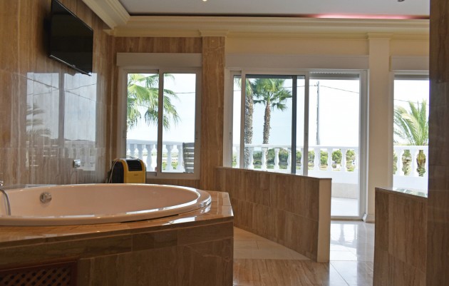 Resale - Villa - Torremendo