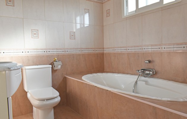 Resale - Villa - Torremendo