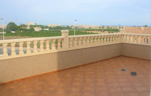 Resale - Villa - Los Altos