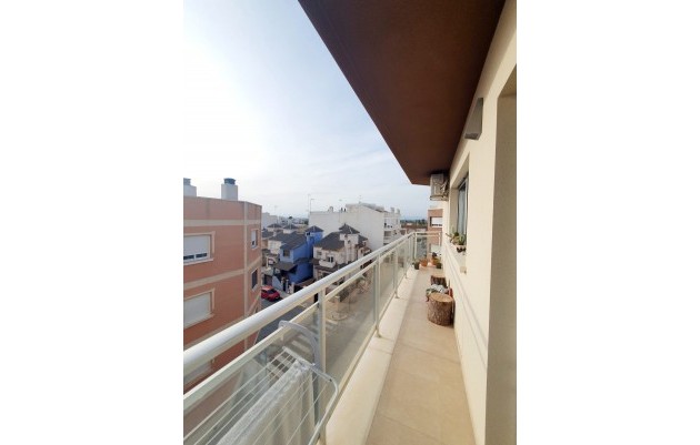 Herverkoop - Apartment / flat - Formentera del Segura