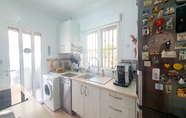 Resale - Villa - Orihuela Costa - Playa Flamenca