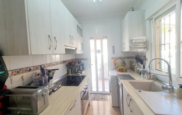Resale - Villa - Orihuela Costa - Playa Flamenca