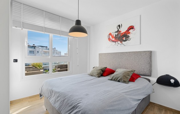 Herverkoop - Duplex - Punta Prima